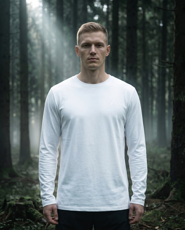 Elevin Longsleeve Weiß - Lifestyle Frontansicht